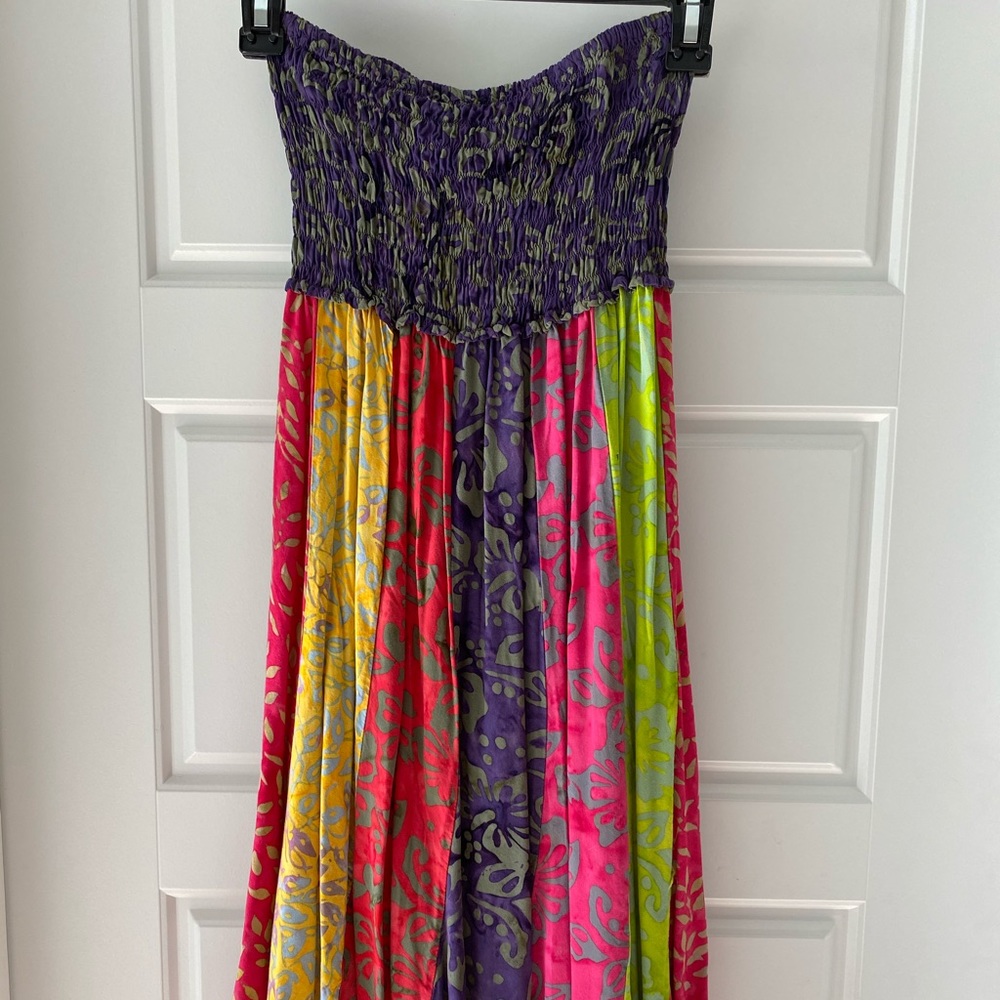 Strapless tropical dress